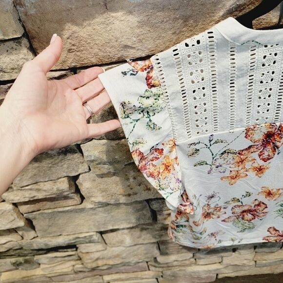 Anthropologie Maeve Flutter Sleeve Floral Lace Eyelet Button Down Top Size Small - Picture 14 of 15